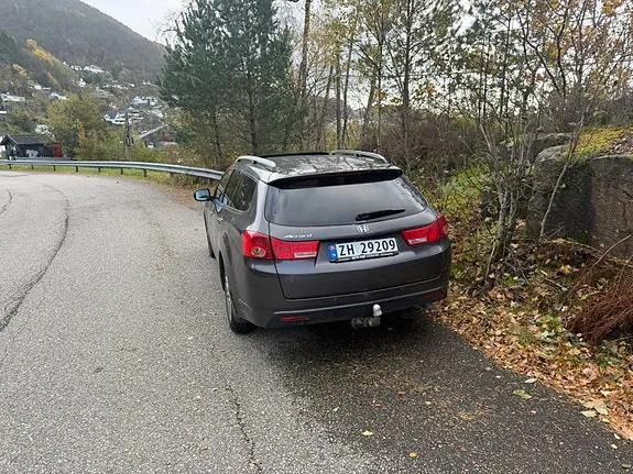 Honda Accord 2009 photo 4