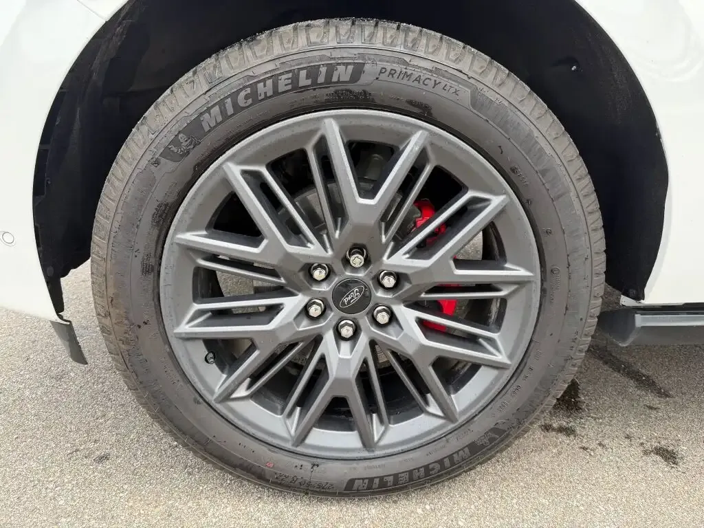 Ford Expedition 2025 photo 3