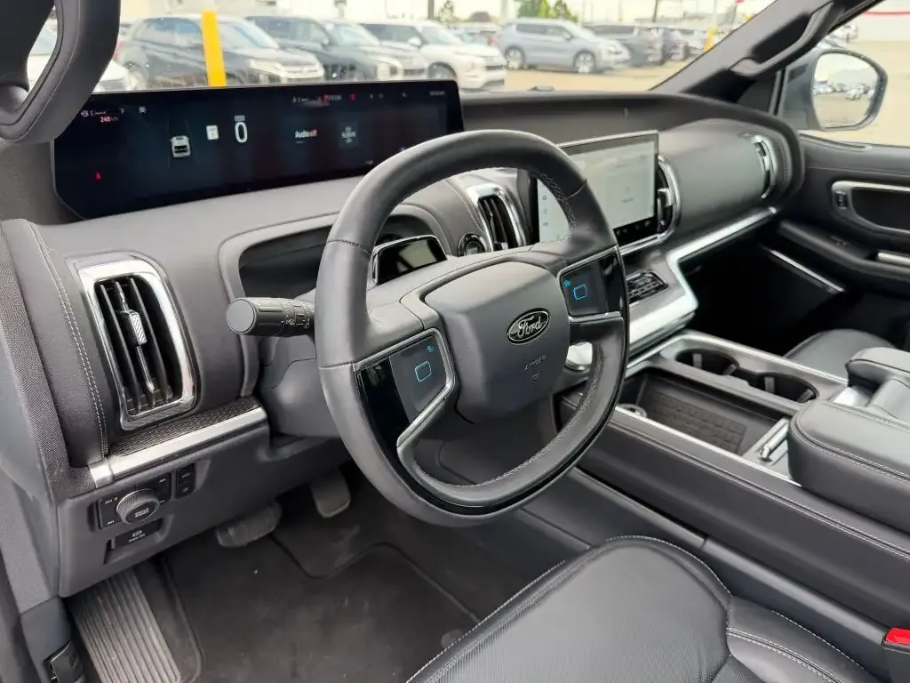 Ford Expedition 2025 photo 5