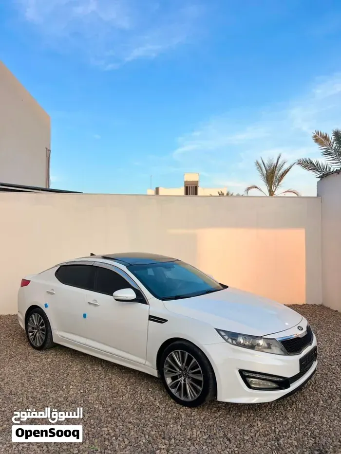 Kia K5 2012 photo 4