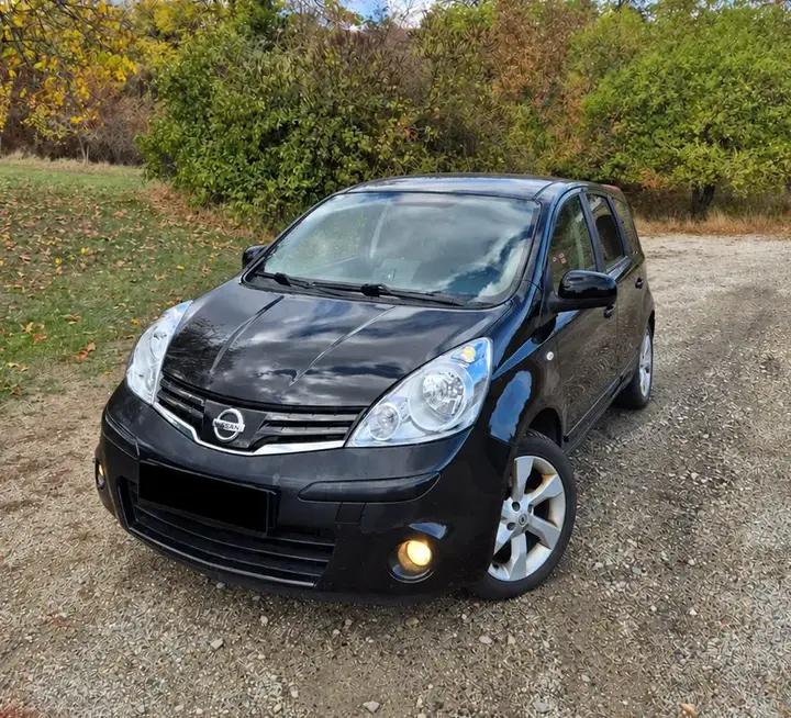 Nissan Note 2009 photo 3