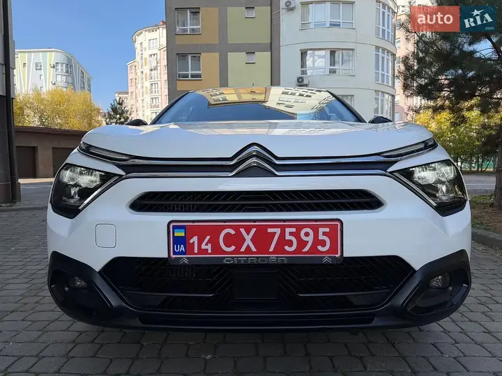 Citroen C4 2021 photo 2