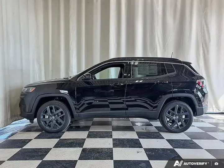 Jeep Compass 2026 photo 3