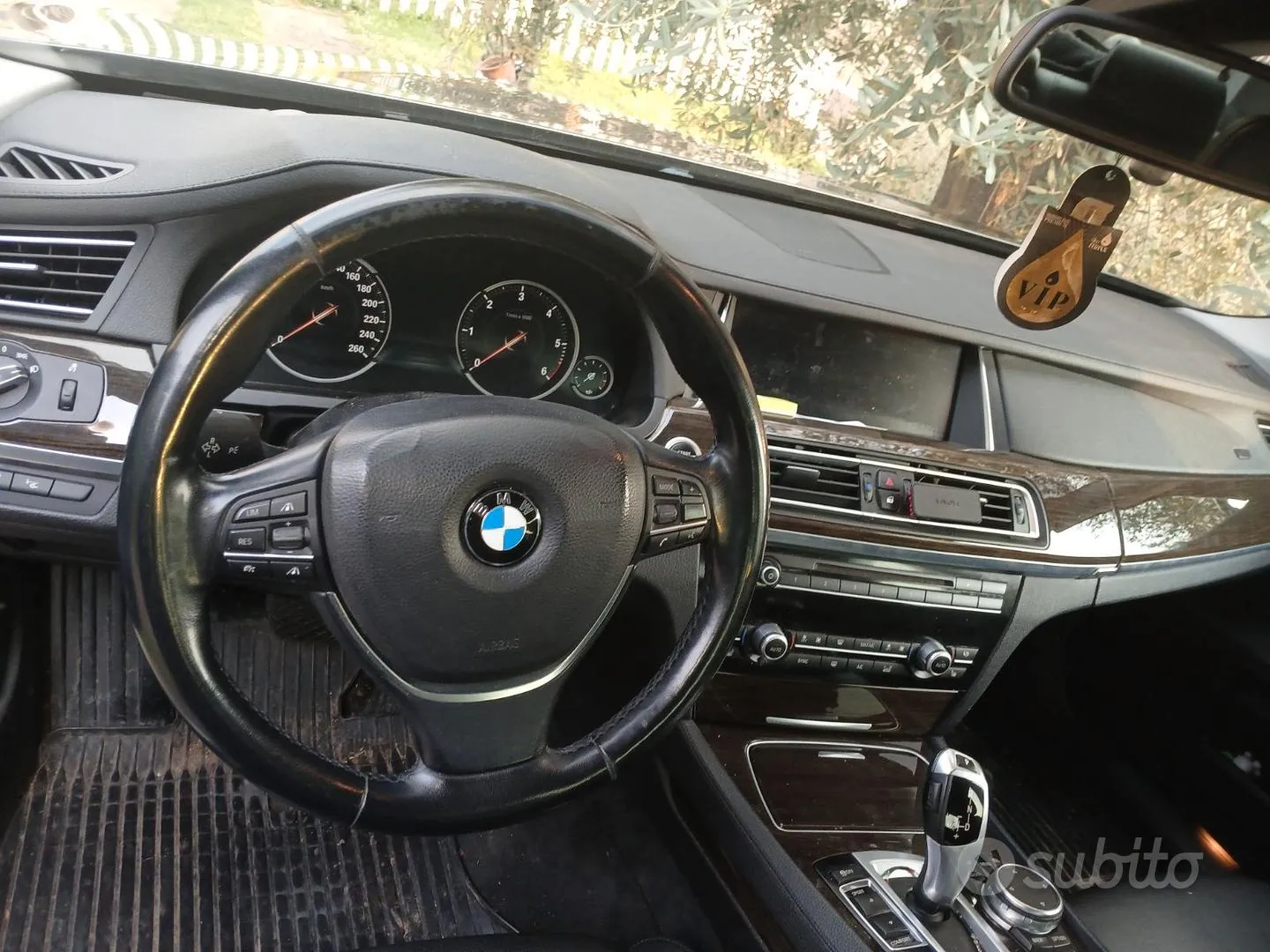 BMW 740 2015 photo 5
