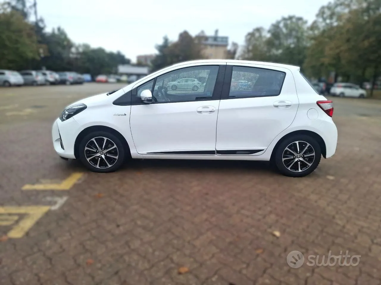 Toyota Yaris 2018 photo 2
