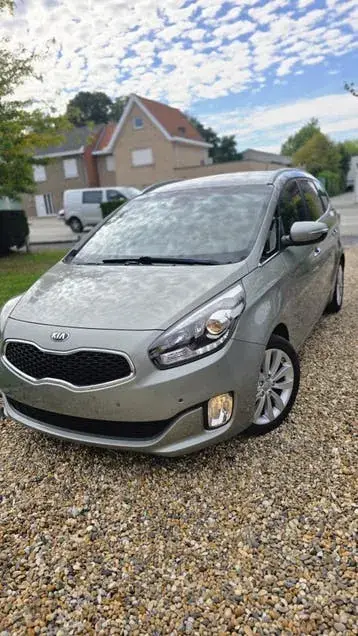 Kia Carens