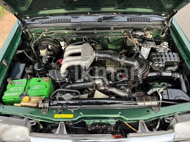 Nissan Double Cab 1998 photo 5
