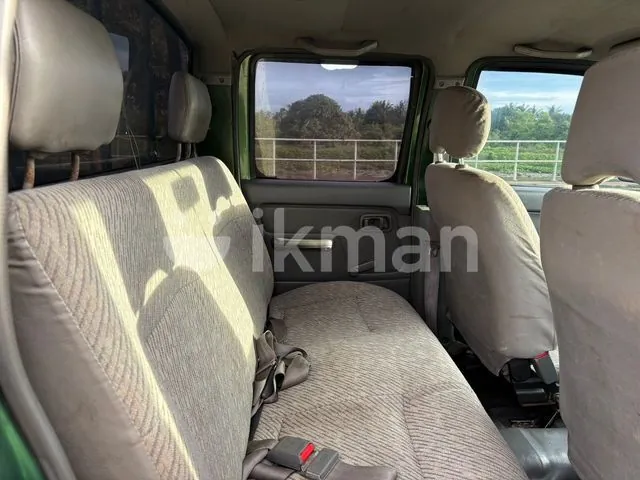 Nissan Double Cab 1998 photo 4