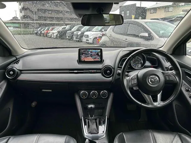 Mazda Demio Xd Touring 2015 photo 2