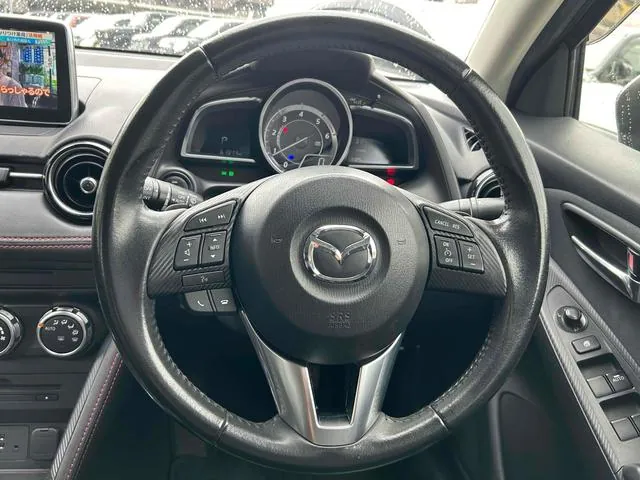 Mazda Demio Xd Touring 2015 photo 3