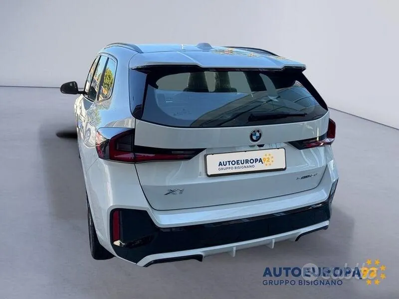 BMW X1 2024 photo 3