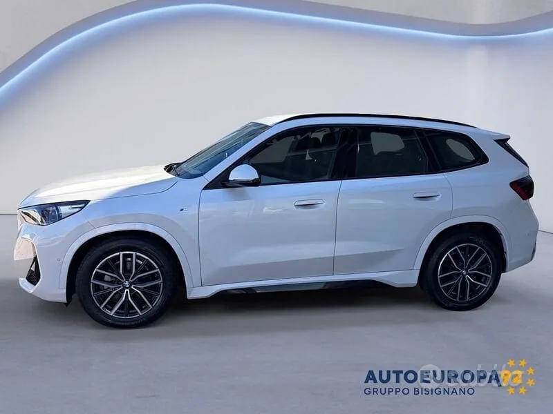 BMW X1 2024 photo 2