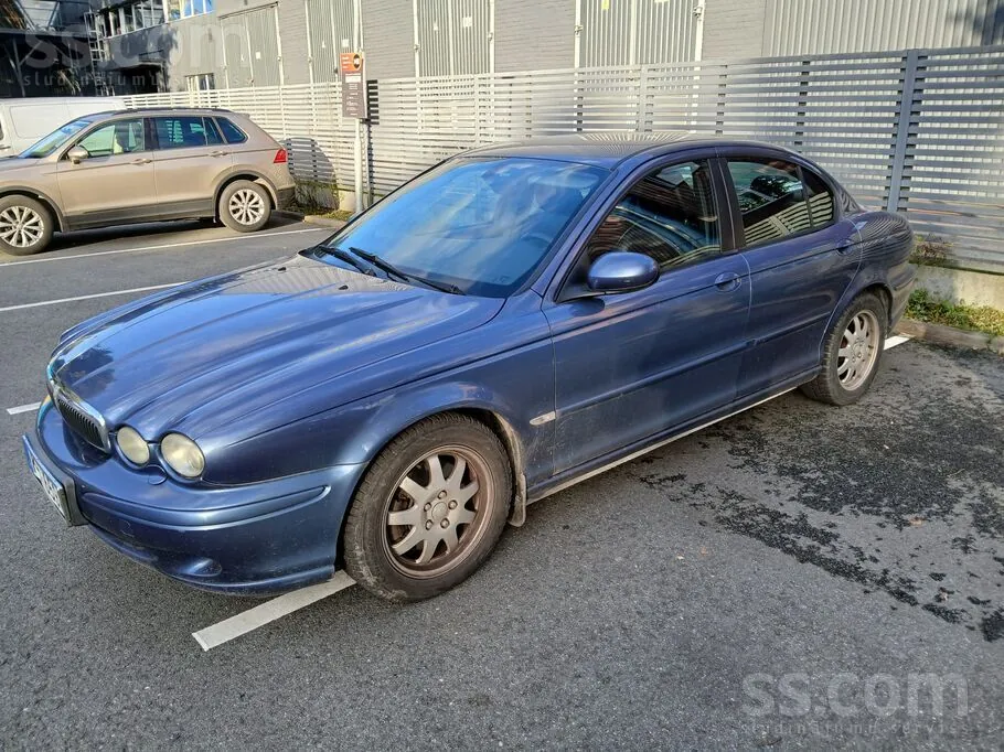 Jaguar X-Type