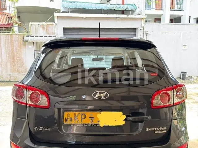 Hyundai Santa Fe 2011 photo 4