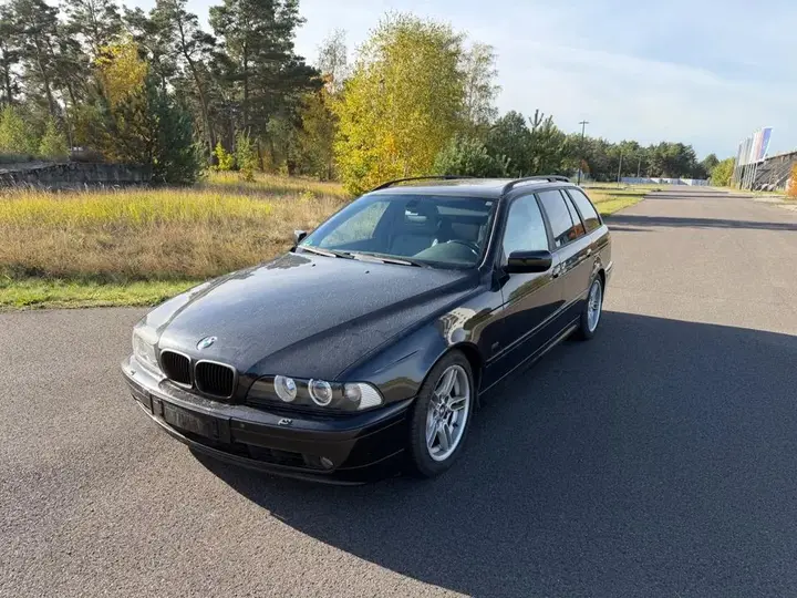 BMW 525I