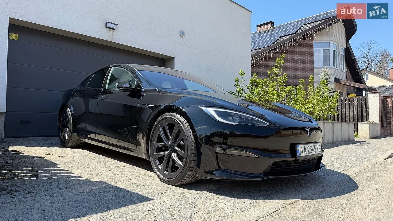 Tesla Model S 2022 photo 2