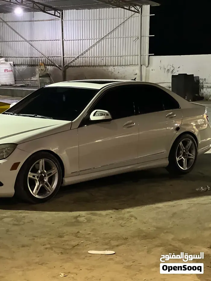 Mercedes-Benz C-Class 2010 photo 3