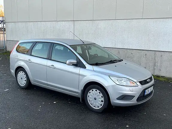 Ford Focus 2010 photo 2