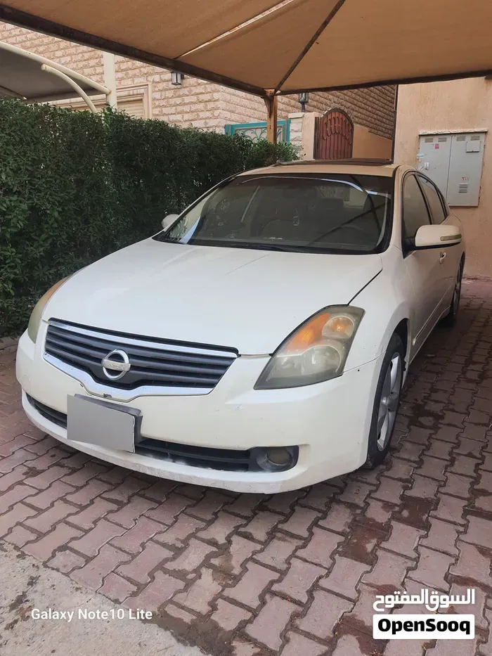 Nissan Altima 2009 photo 2