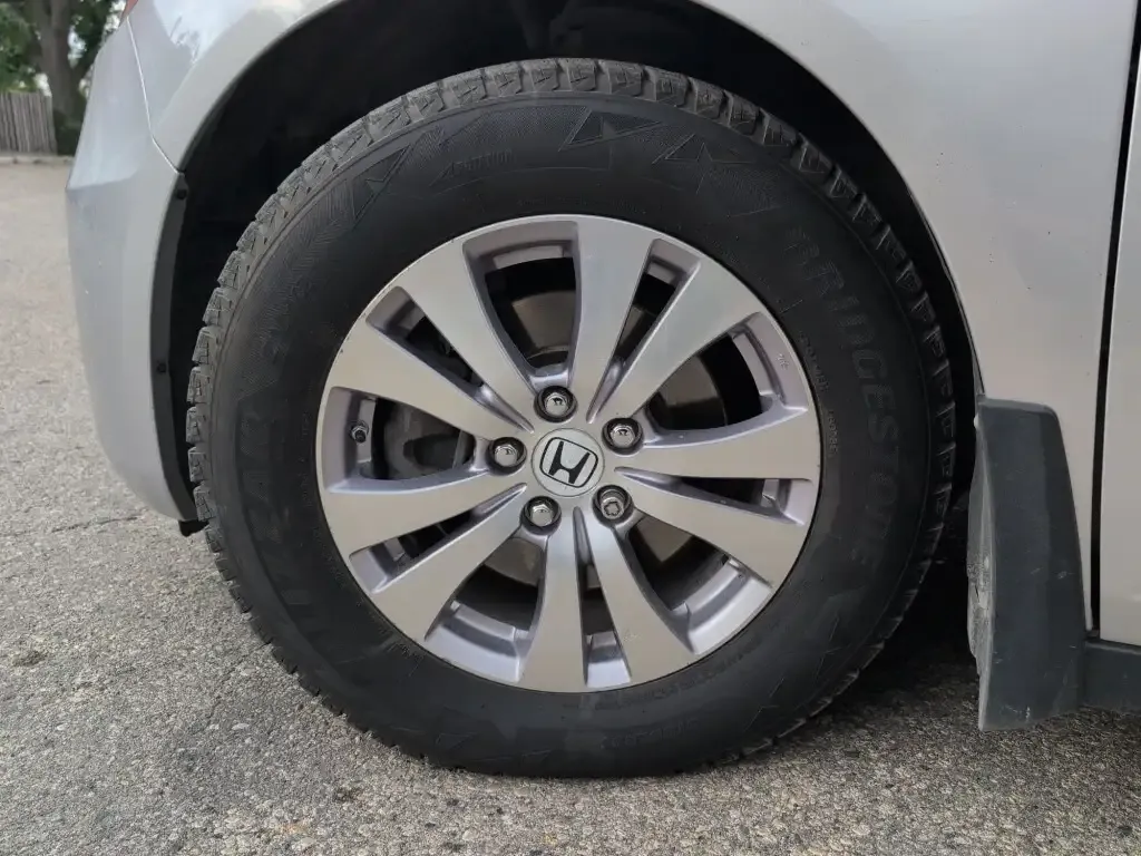Honda Odyssey 2014 photo 3