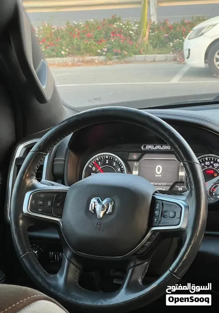 Dodge Ram Laramie 2019 photo 4