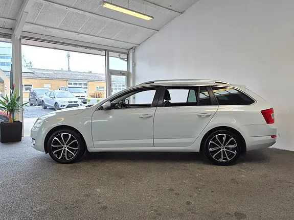 Skoda Octavia 2015 photo 3