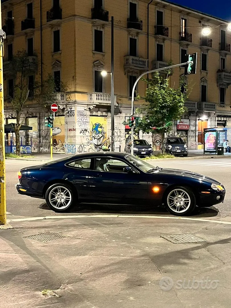 Jaguar Xk8