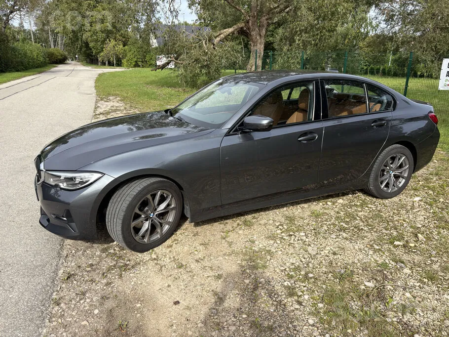 BMW 318D 2021 photo 2