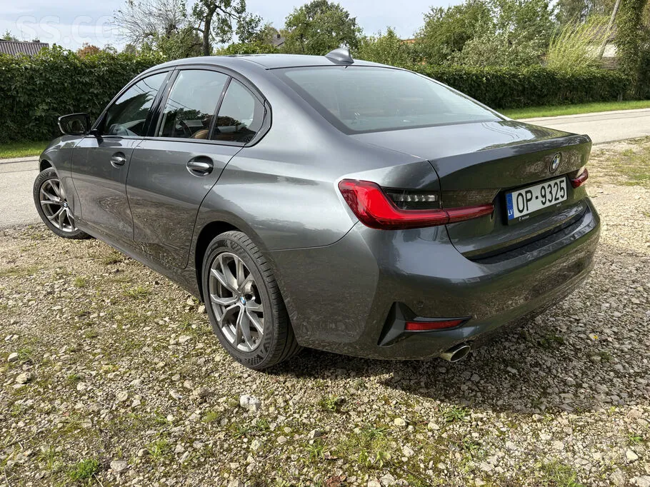 BMW 318D 2021 photo 4