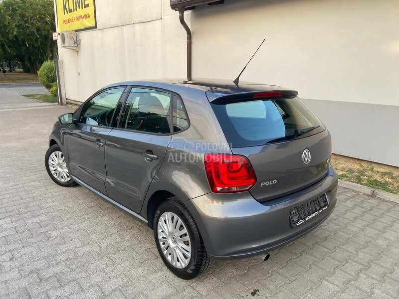 Volkswagen Polo 2010 photo 5