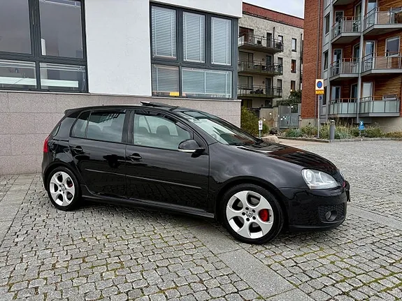 Volkswagen Golf V