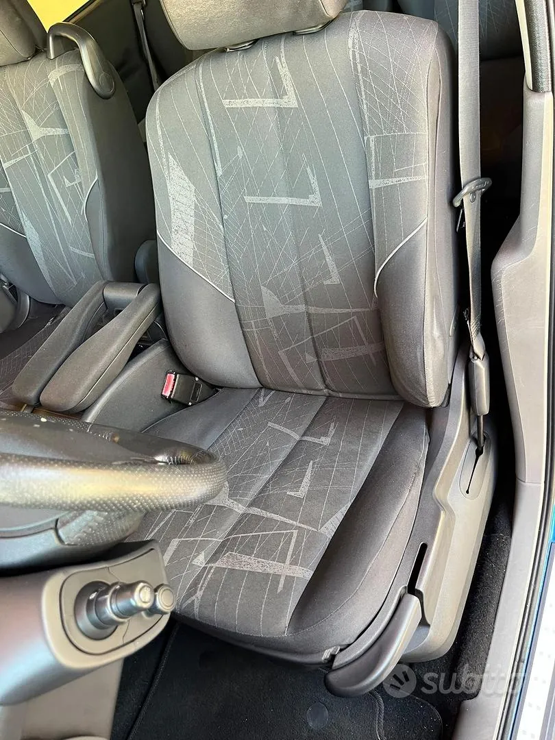 Renault Megane Scenic 2005 photo 5