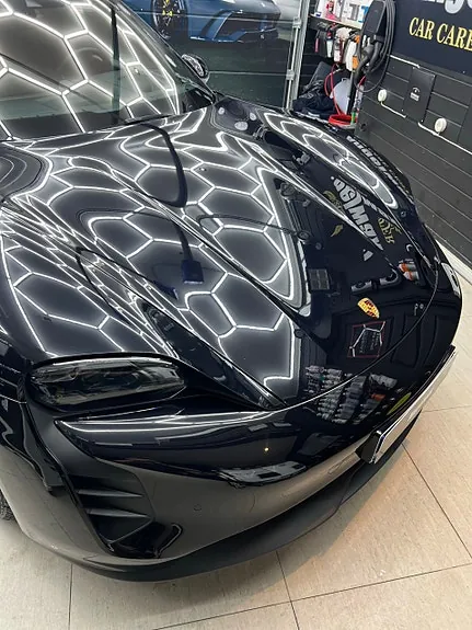 Porsche Taycan 2023 photo 2