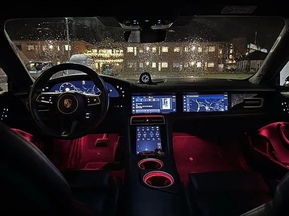 Porsche Taycan 2023 photo 3