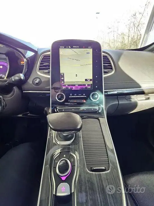 Renault Espace 2015 photo 4