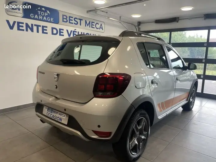 Dacia Sandero 2018 photo 2