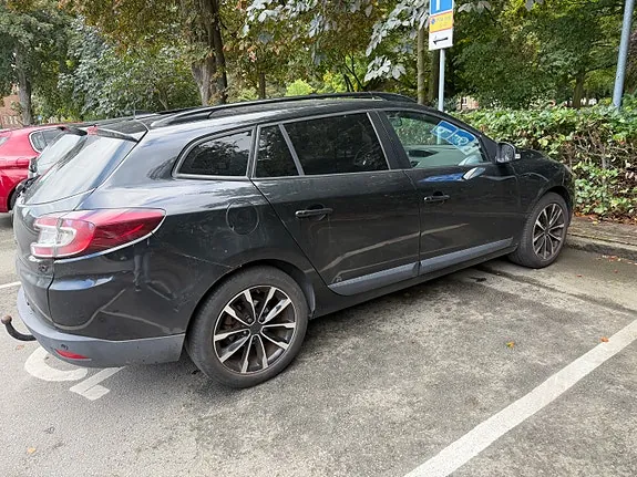 Renault Megane Iii 2011 photo 2