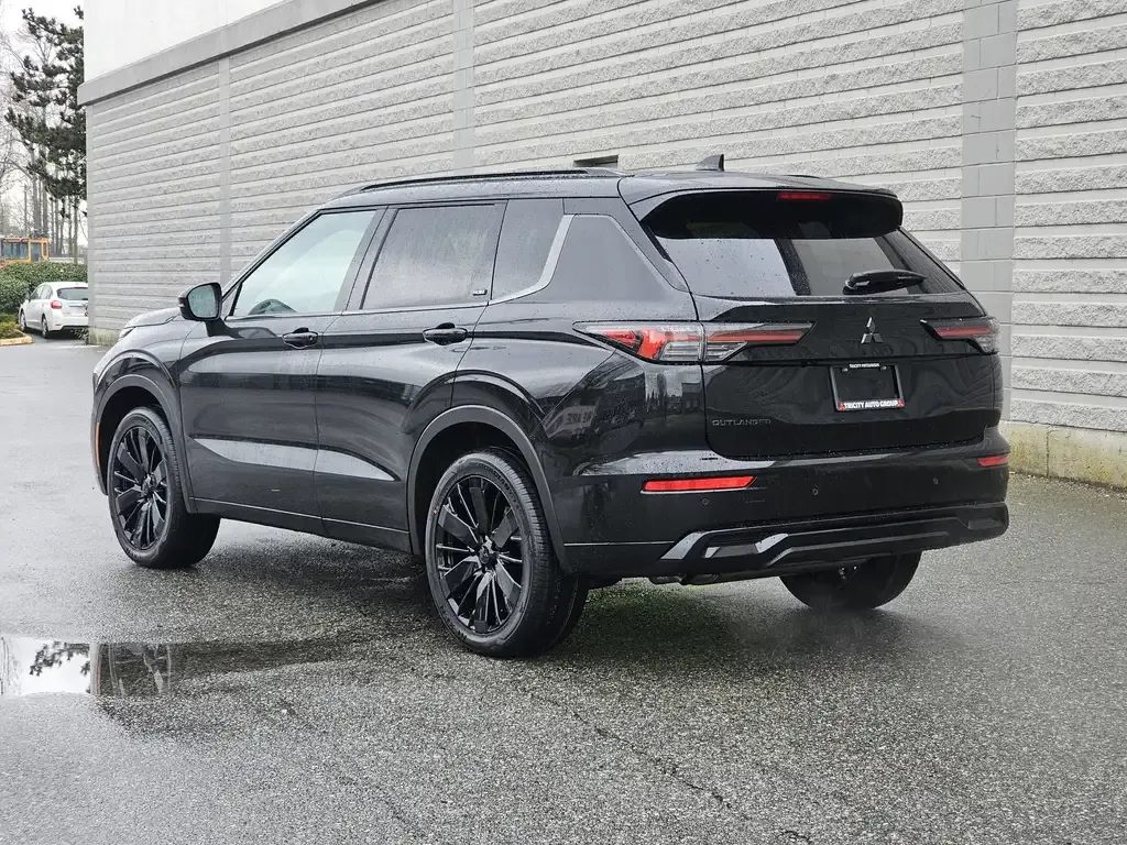 Mitsubishi Outlander 2026 photo 3