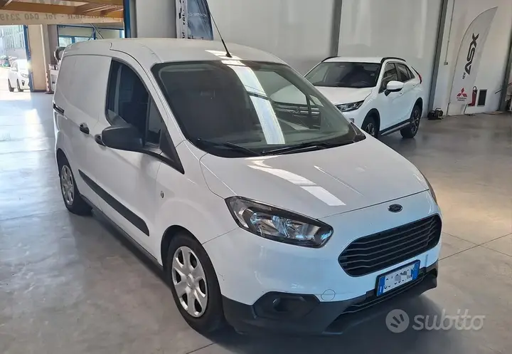 Ford Transit Courier 2022 photo 4