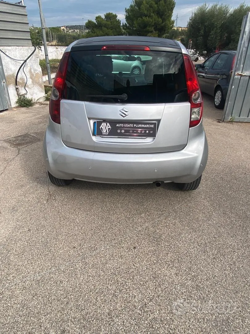 Suzuki Splash 2010 photo 5