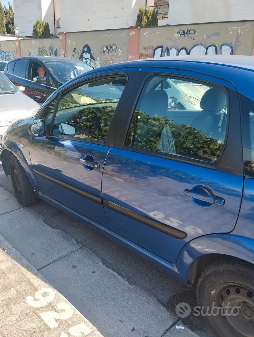 Citroen C3 2003 photo 2