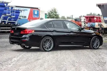 BMW 5 Series 2020 photo 3