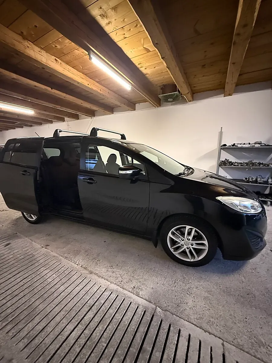 Mazda Mazda5 2013 photo 3