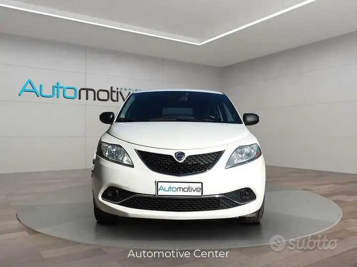 Lancia Ypsilon 2017 photo 3
