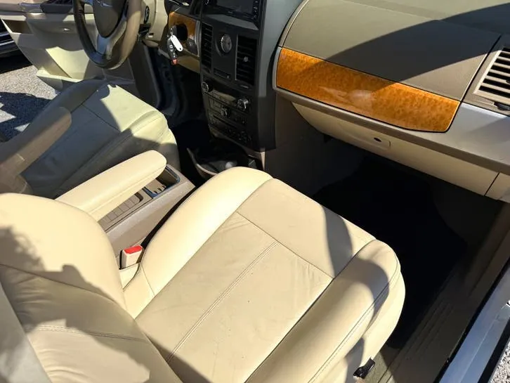 Chrysler Grand Voyager 2008 photo 3