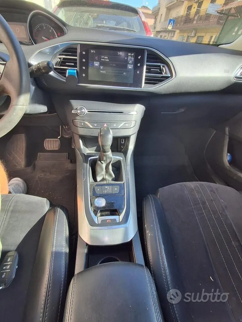 Peugeot 308 2017 photo 5