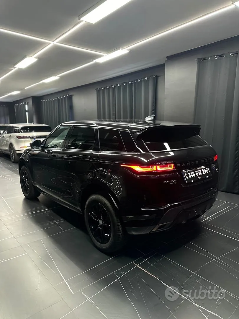 Land Rover Evoque 2019 photo 2
