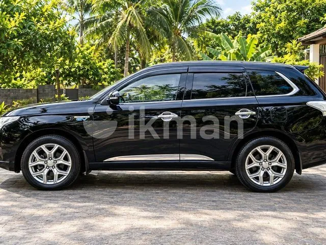 Mitsubishi Outlander 2015 photo 2