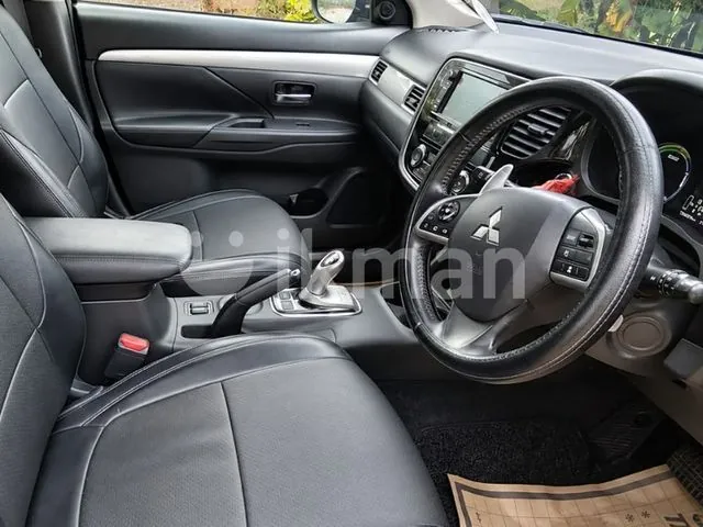 Mitsubishi Outlander 2015 photo 4