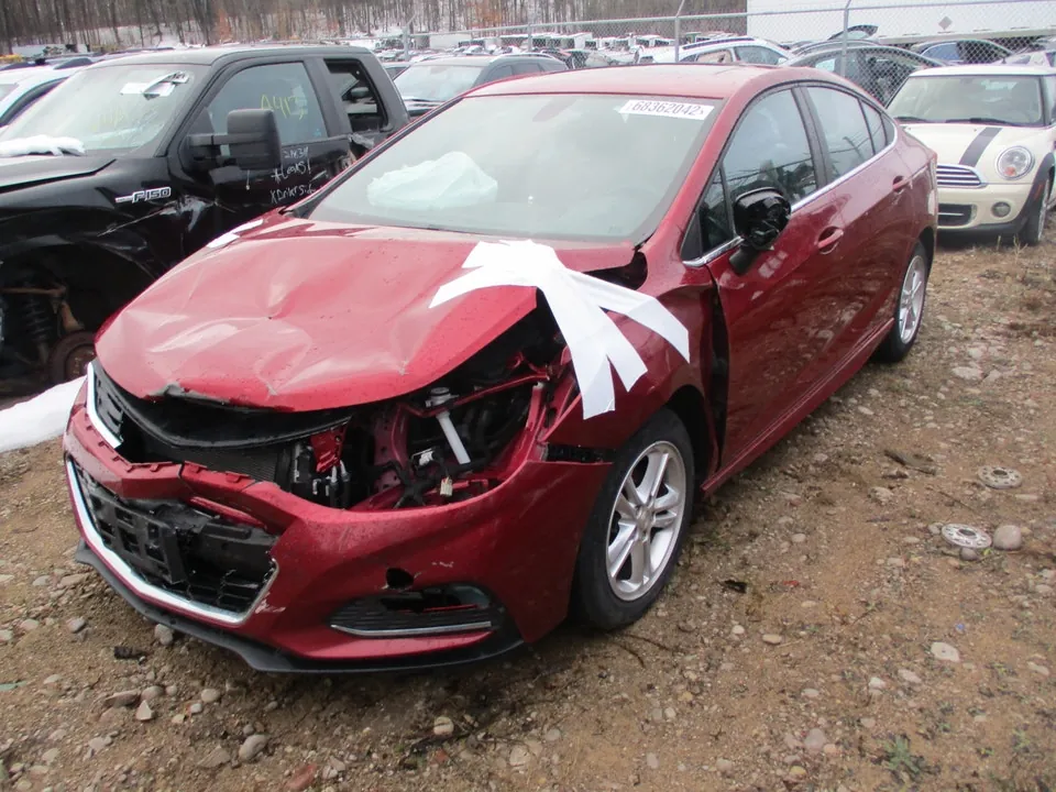 Chevrolet Cruze 2017 photo 2